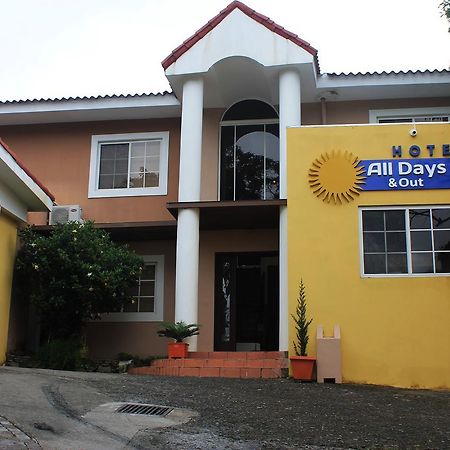 All Days Inn And Out San Salvador Esterno foto
