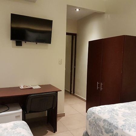 All Days Inn And Out San Salvador Esterno foto