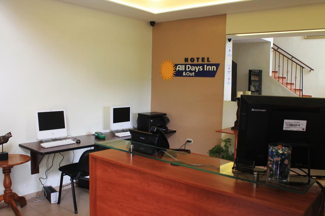 All Days Inn And Out San Salvador Esterno foto