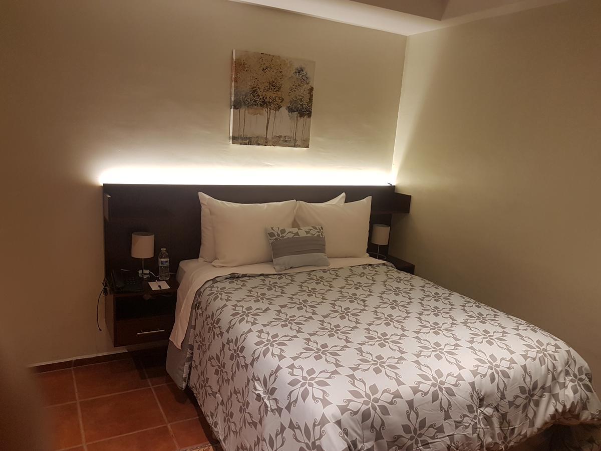 All Days Inn And Out San Salvador Esterno foto
