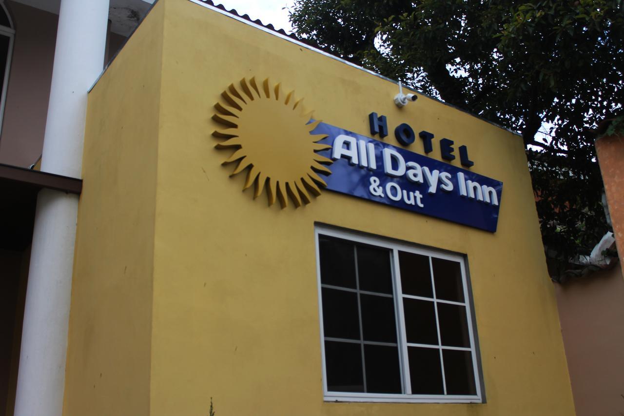 All Days Inn And Out San Salvador Esterno foto
