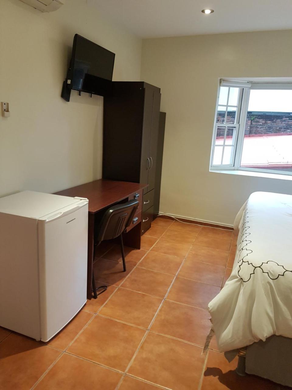 All Days Inn And Out San Salvador Esterno foto