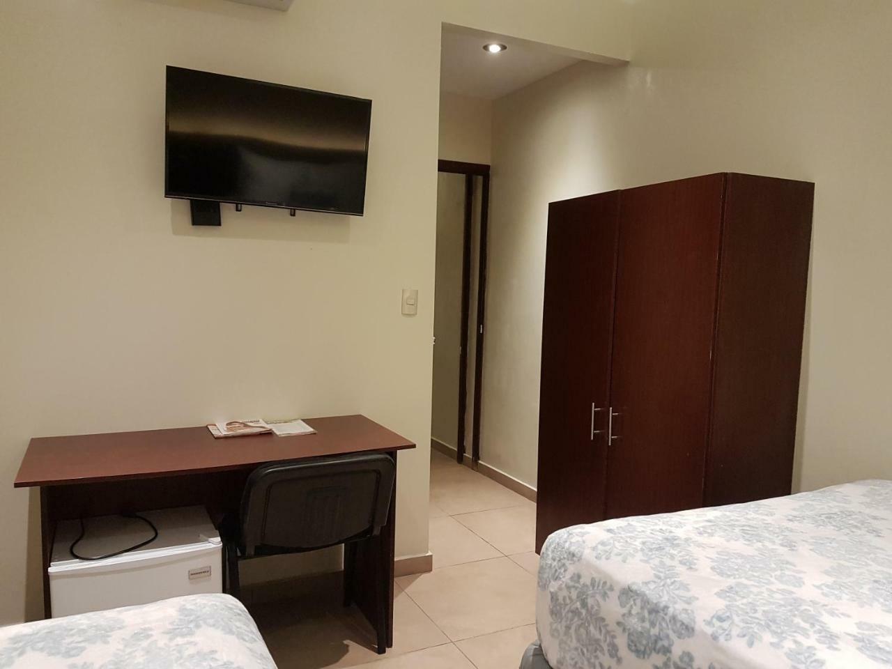 All Days Inn And Out San Salvador Esterno foto